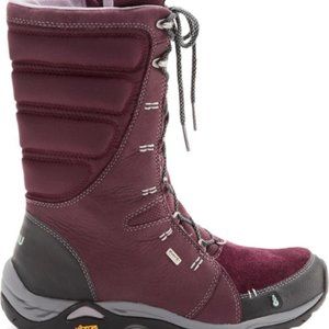 Ahnu Tall Insulated and Waterproof Winter Boots 8